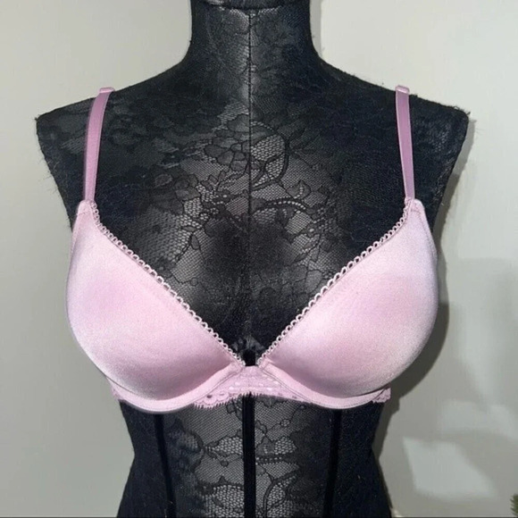 Visctoria Secret Pink Bra 34C - Picture 1 of 4
